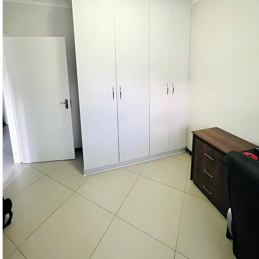 To Let 2 Bedroom Property for Rent in Buh Rein Estate Western Cape